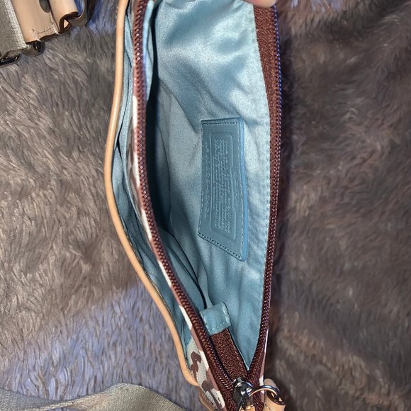 Coach Leah Op Art Swingpack Crossbody - Picture 2 of 4